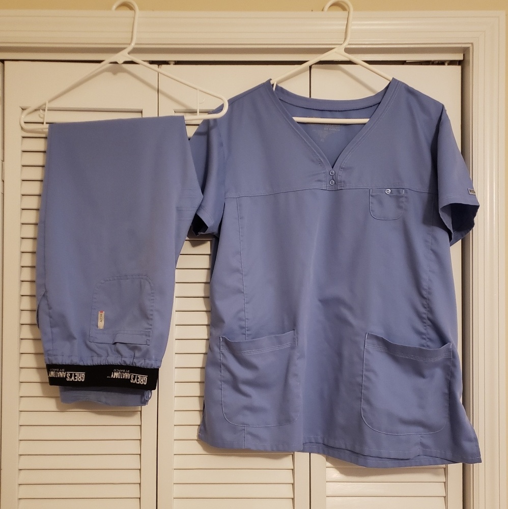 Greys Anatomy Scrub Set